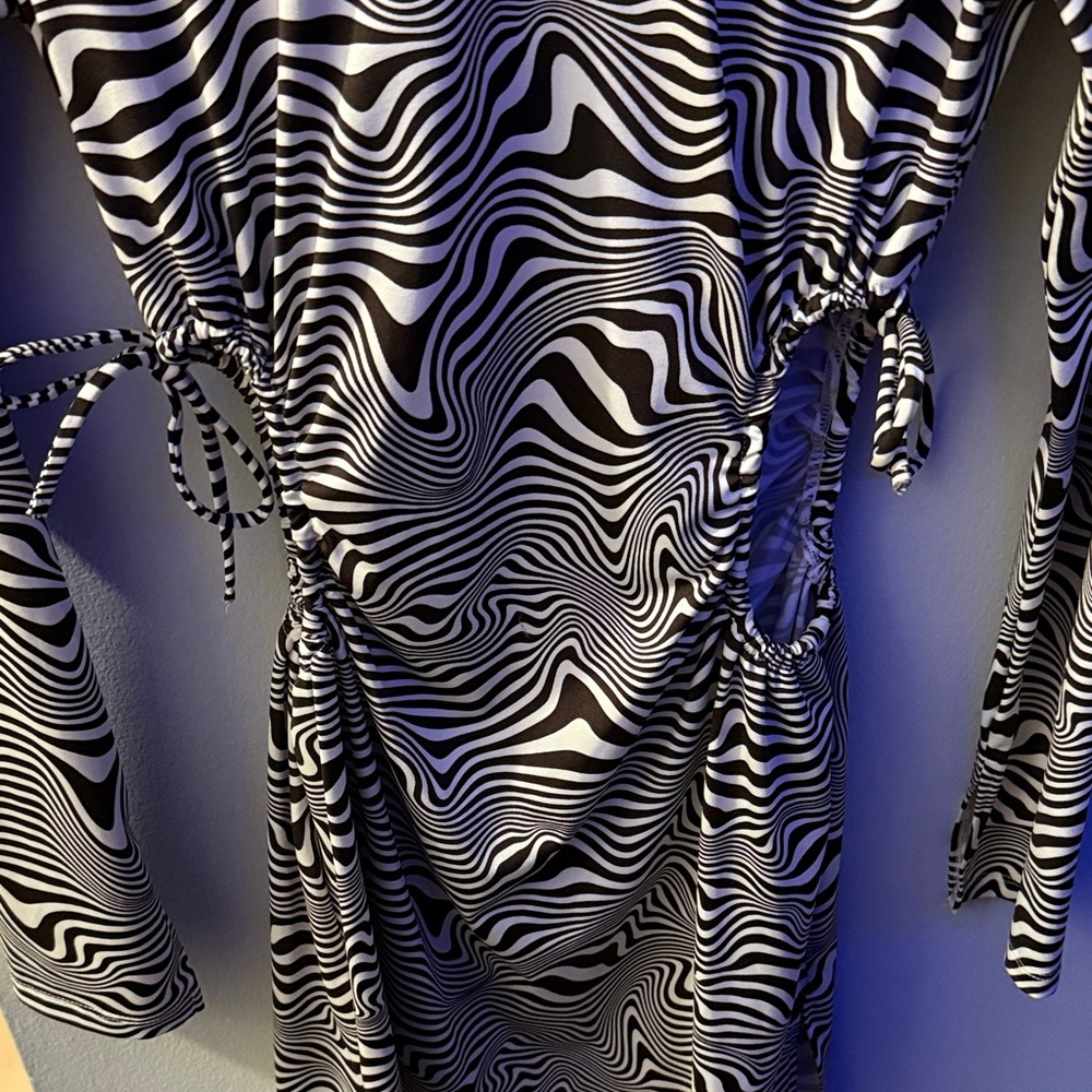 H&M Brown and White Patterned Dress